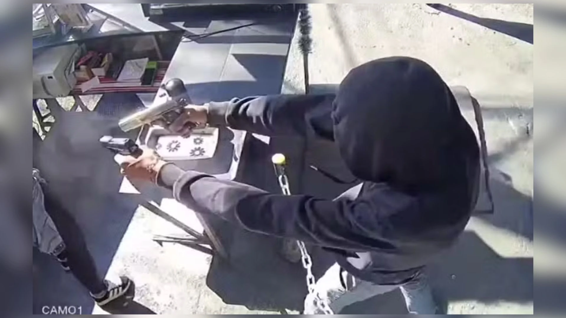 Homem que atirou 6 vezes na ex-esposa já tinha passagem pela polícia